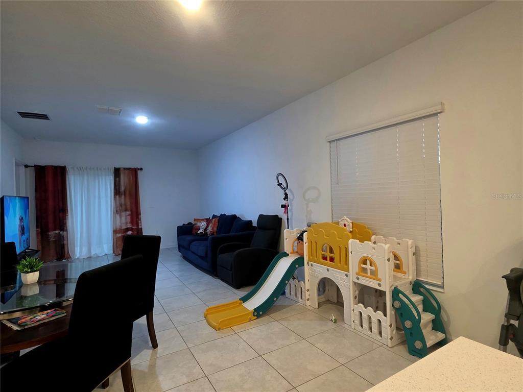 Foto del edificio - 235 Hayley St