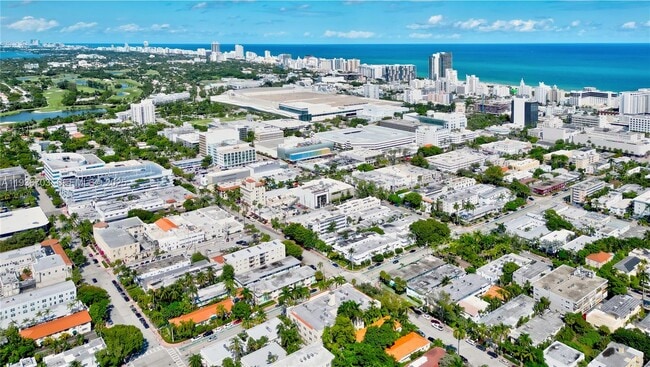 Foto del edificio - 1611 Michigan Ave