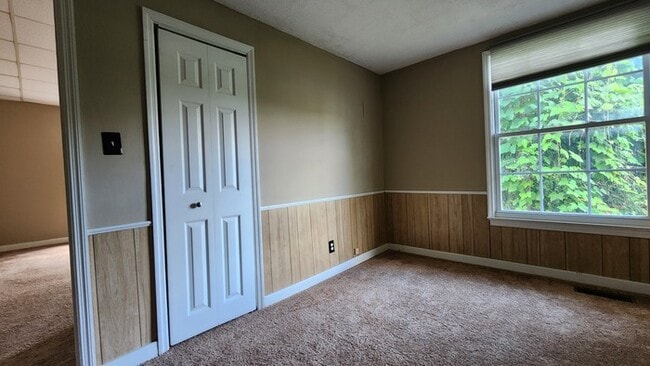 Building Photo - Renovated Cottage For Rent