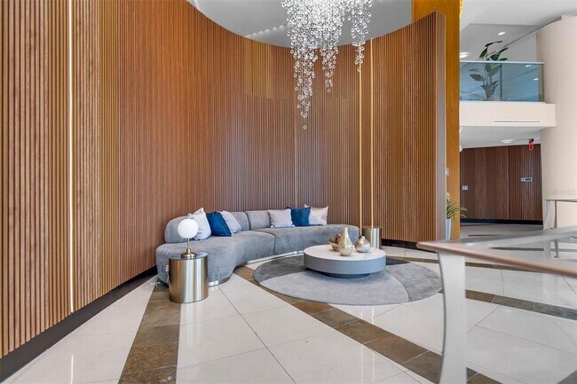 Foto del edificio - 322 E Central Blvd