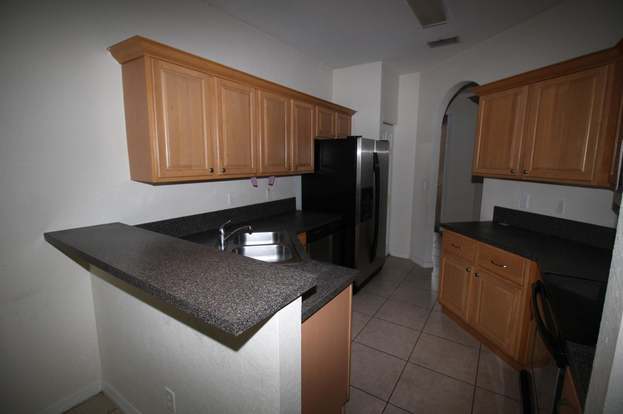 Building Photo - 779 Pipers Cay Dr