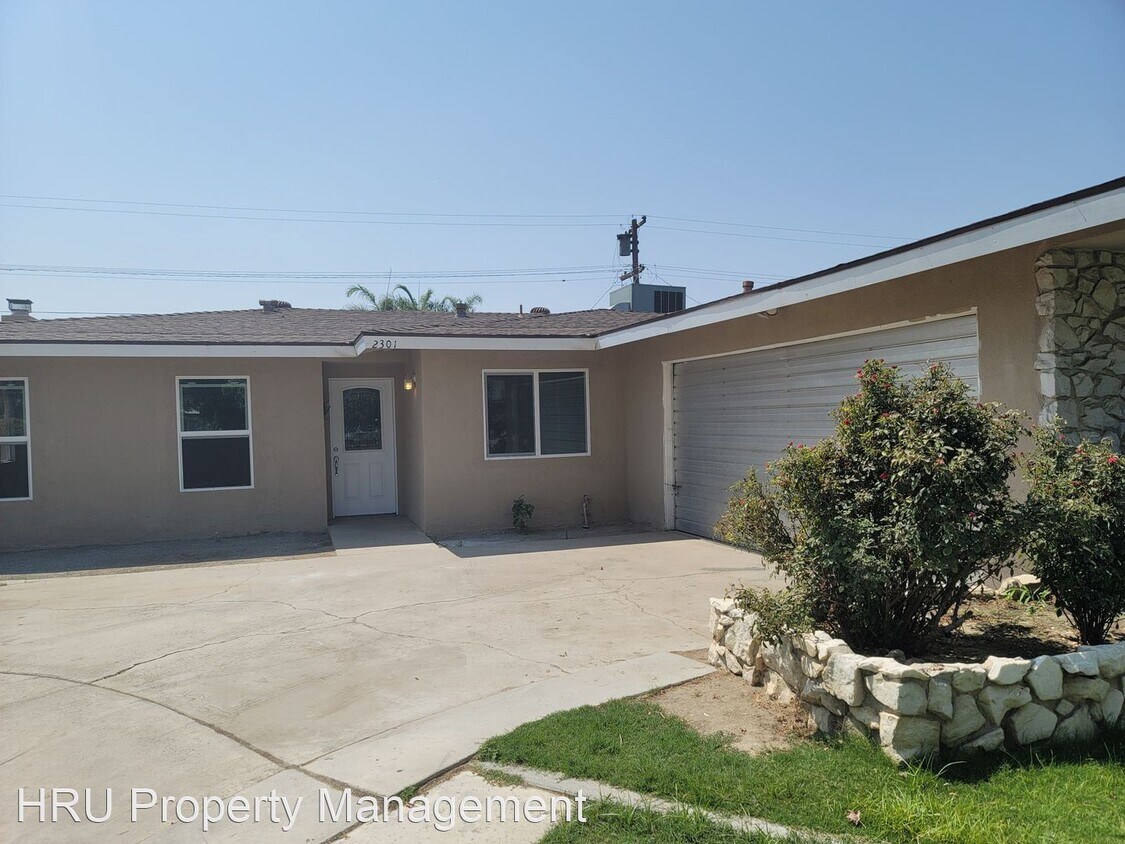 3 br, 2 bath House 2301 Dayton Ave House for Rent in Bakersfield, CA