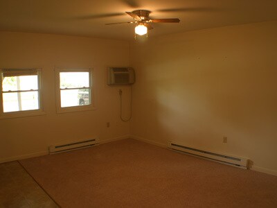 Foto principal - 304 Hubbell Dr