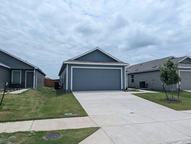 Building Photo - 511 Sandhill Crane Ln