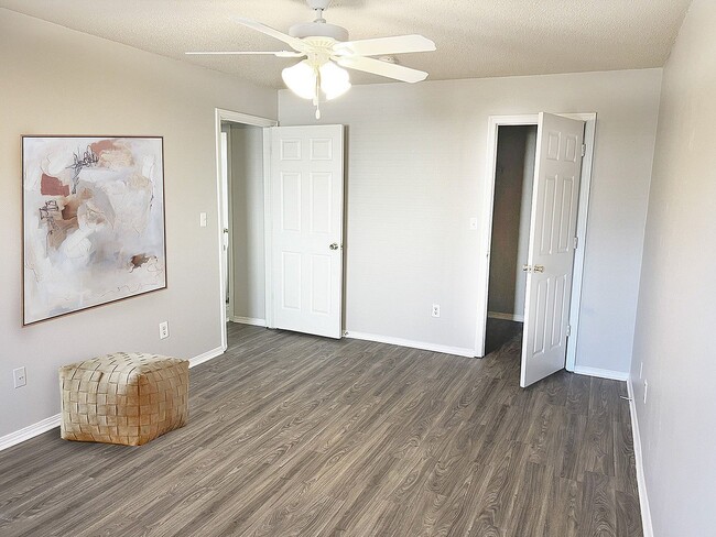 Spacious Bedroom - Ridge at Lake Hamilton