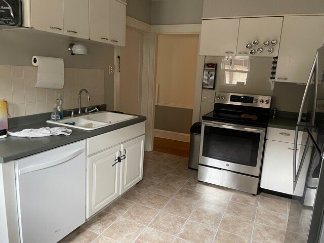Foto del edificio - 4852 Upton Ave S