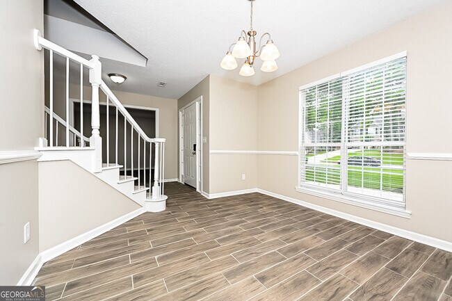 Building Photo - 176 Pine Branch Dr