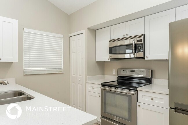 Foto del edificio - 2406 Parsons Pond Cir