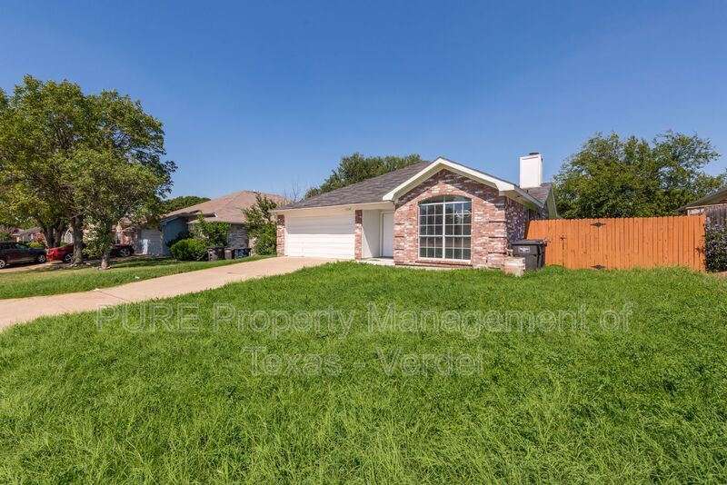 Primary Photo - 3720 Garden Springs Dr