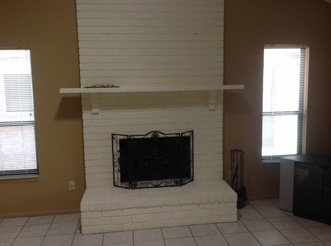 Building Photo - 575 Belltower Ave