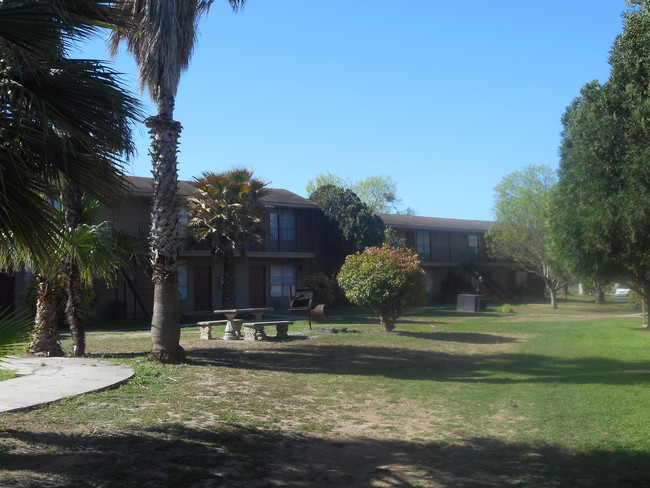 Building Photo - Uvalde Flats