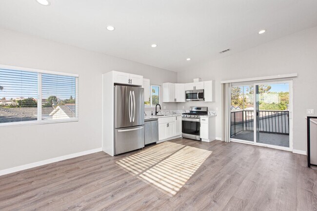 Foto del edificio - Private balcony + private patio!