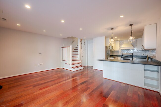 Foto del edificio - 1111 Harvard St NW