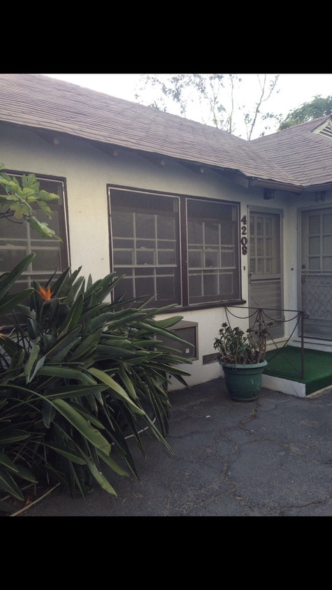 Primary Photo - 4208 Arch Dr