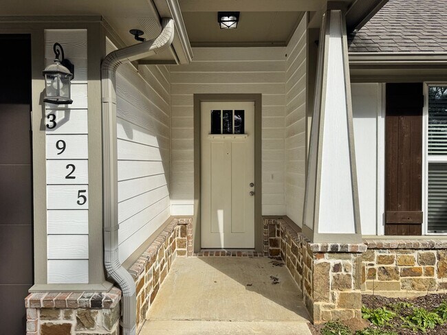 Foto del edificio - 3925 Old Omen Rd