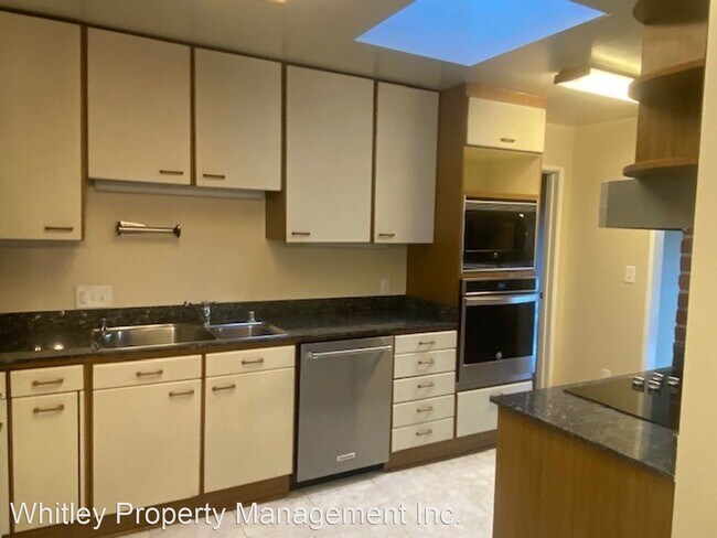 Building Photo - 4 br, 2.5 bath House - 140 E Floresta Way