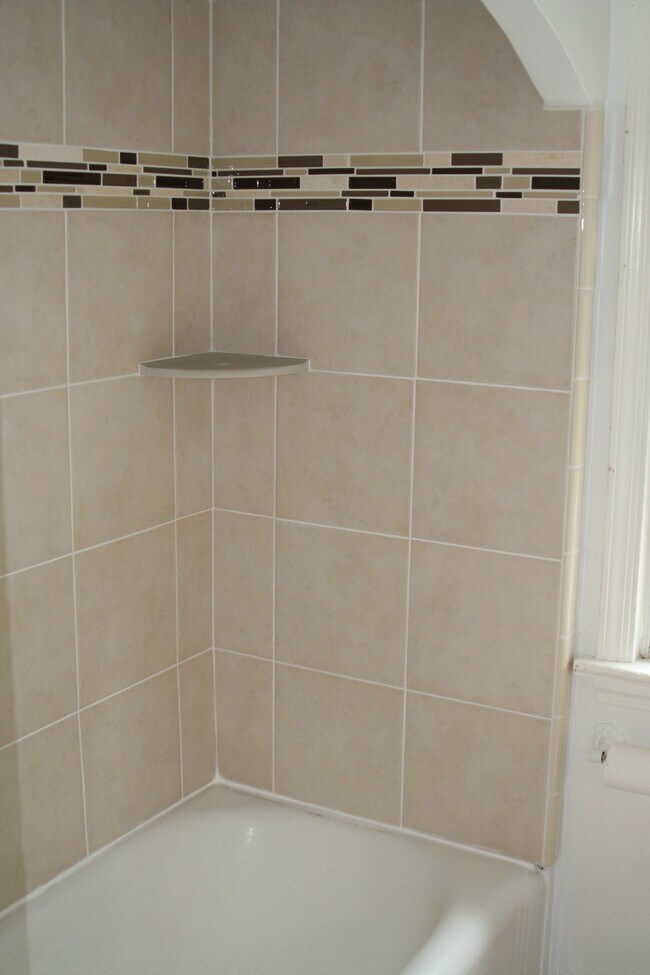 Foto del edificio - 1721 Blossom Rd