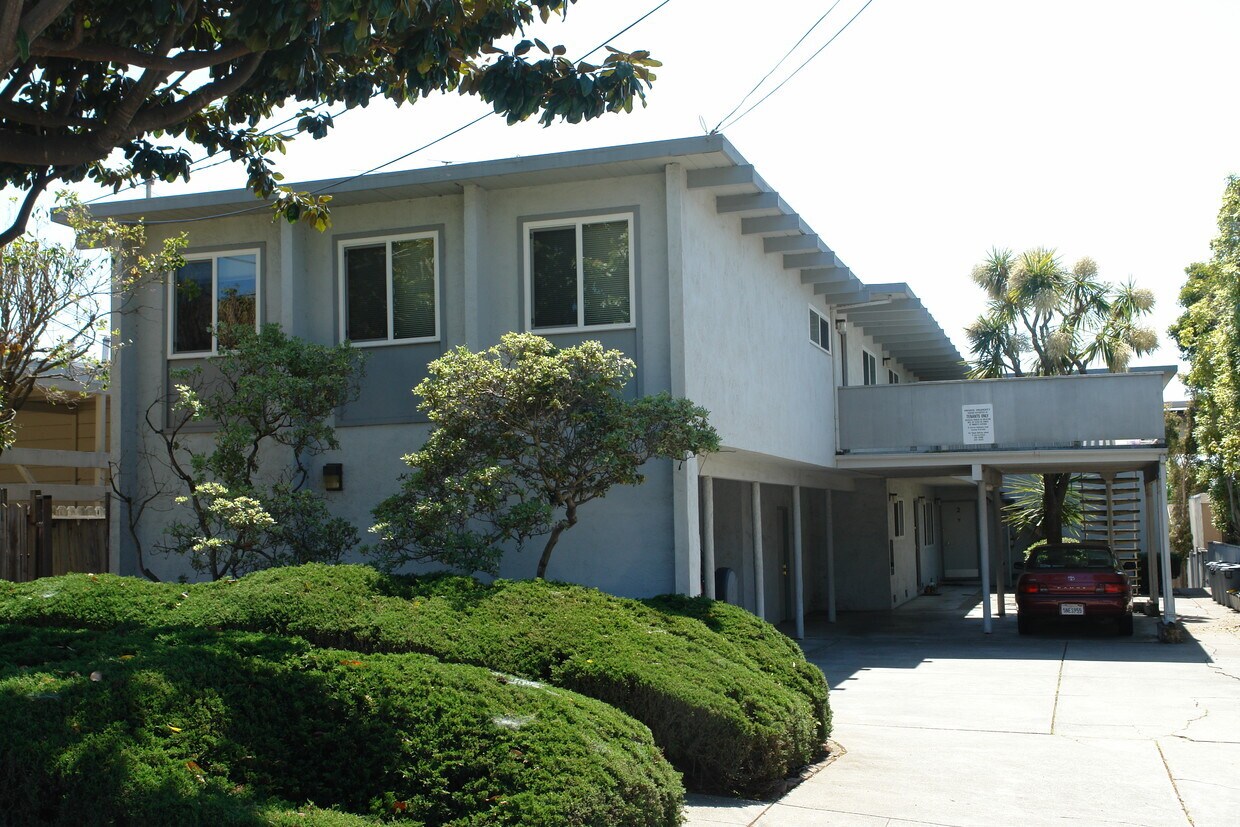 Foto principal - 851 Liberty St