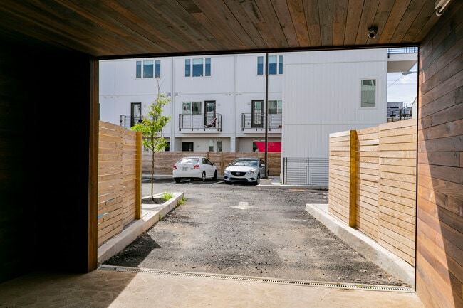 Building Photo - 1236 Lecount St