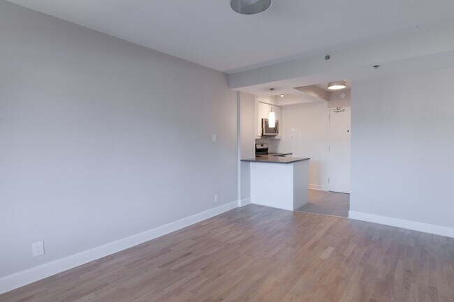 Building Photo - 3455 Rue Aylmer