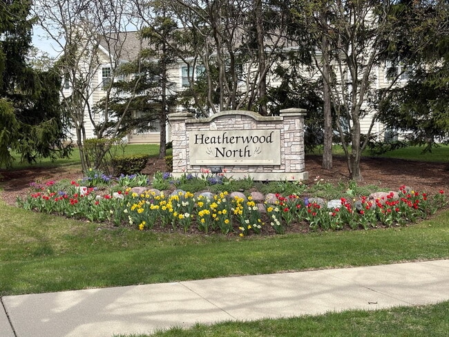 Foto del edificio - 2904 Heatherwood Dr