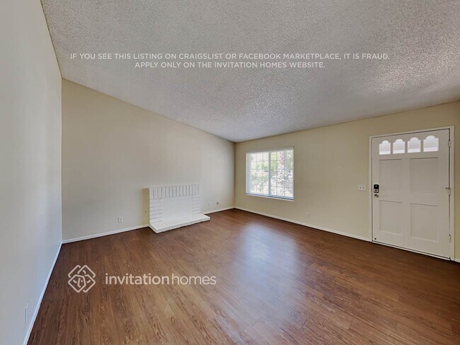 Foto del edificio - 27532 Camomile Ln