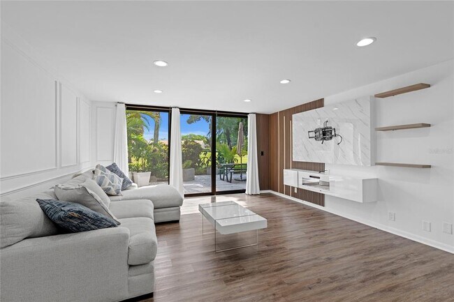 Foto del edificio - 4469 Luxemburg Ct