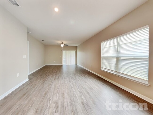 Building Photo - 1523 Scrub Jay Ct