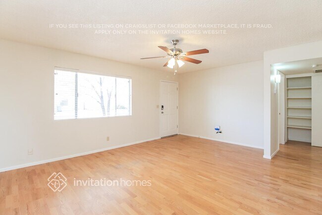 Building Photo - 580 W Del Rio St