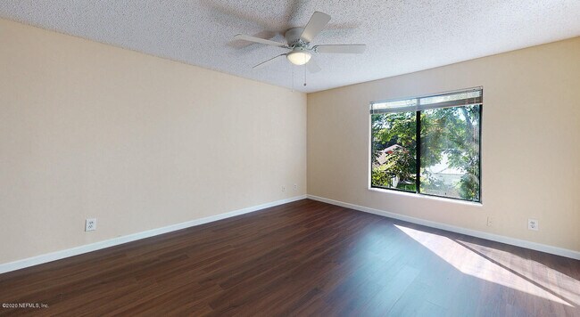 Building Photo - 6206 Lake Tahoe Dr