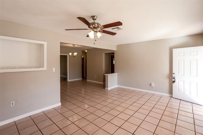 Building Photo - 7619 Kismet St