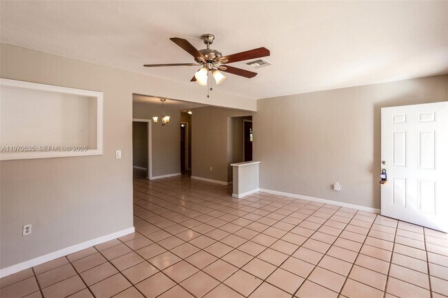 Foto del edificio - 7619 Kismet St