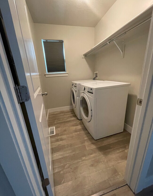 Foto del edificio - 3947 W 1750 N