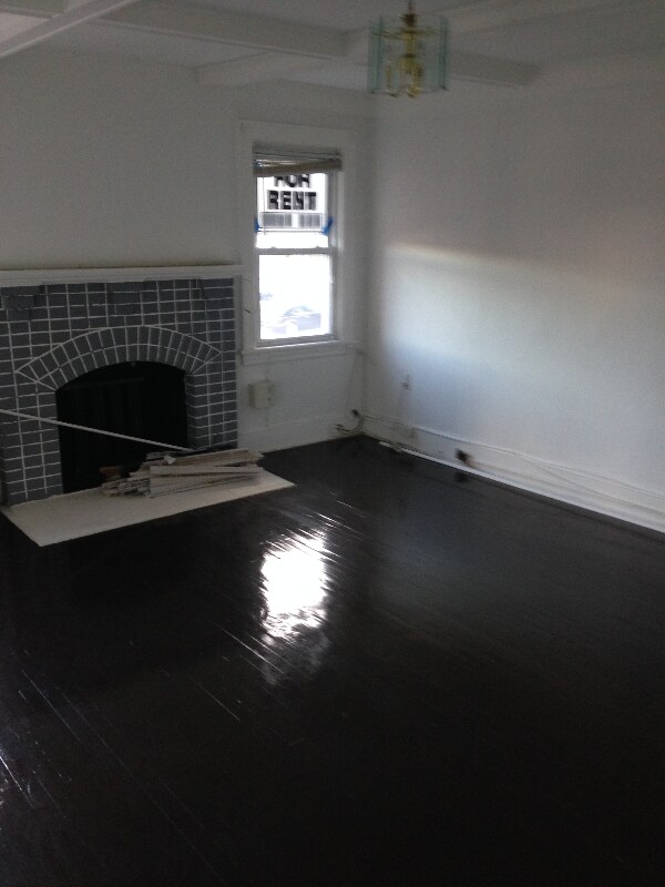 Building Photo - 71 Potter Ave