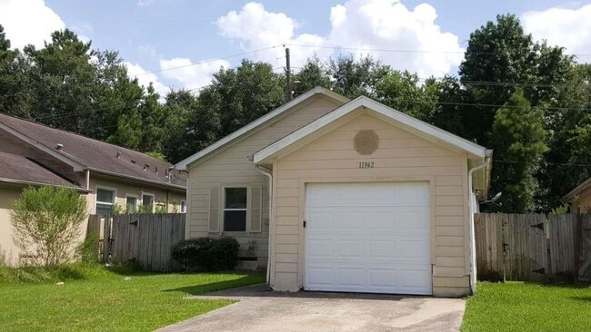 Building Photo - 11942 Greensbrook Forest Dr