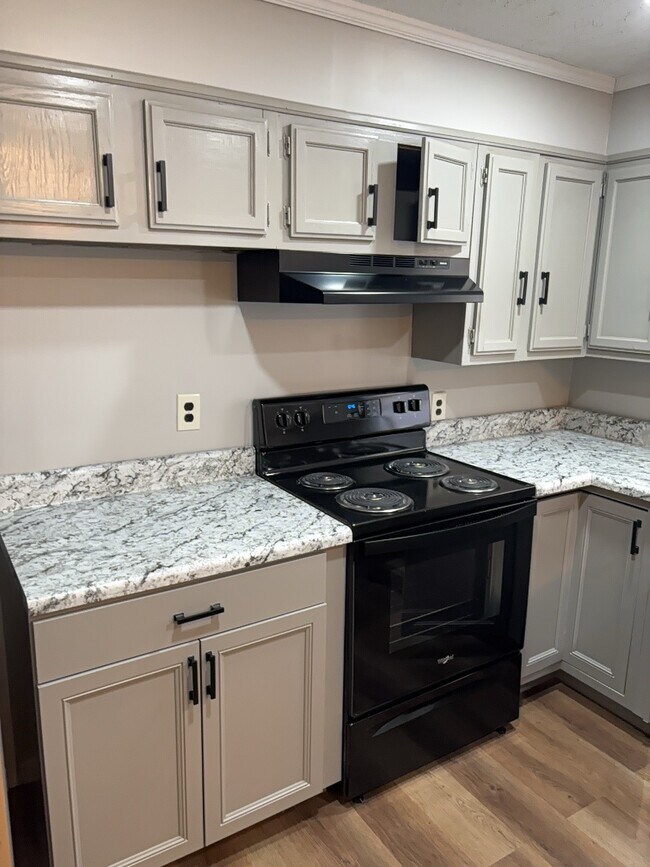 Foto del edificio - 1101 E 2nd St