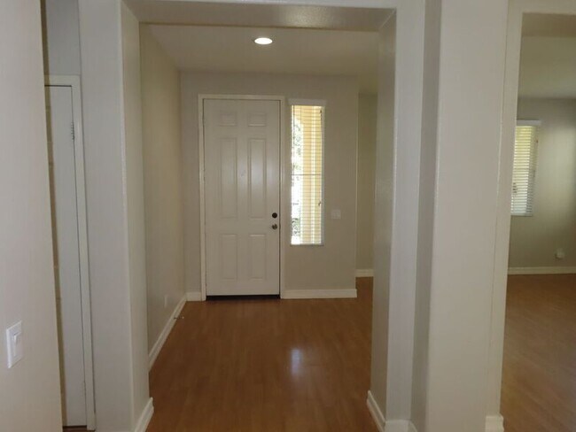 Foto del edificio - 33698 Poppy Ln