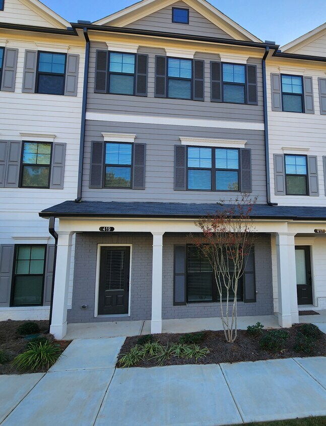 Primary Photo - 419 Stovall Pl