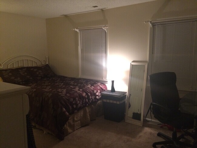 Bedroom 2 - 106 Raintree Ln
