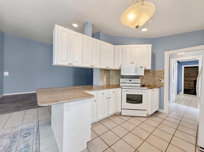 Foto del edificio - Beautifully maintained 2-bedroom, 2-bath in Island Walk