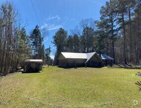 Building Photo - 23 Flora Ln