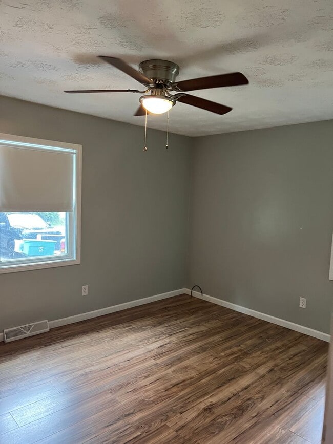 Building Photo - Joslynn Properties LLC-8315 &amp; 8317