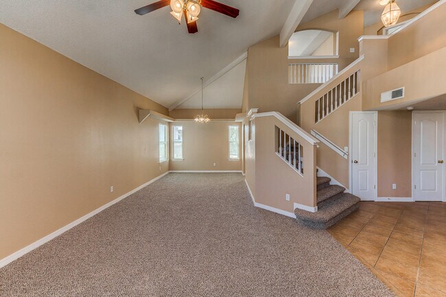 Building Photo - 3669 Tierra Calida Dr