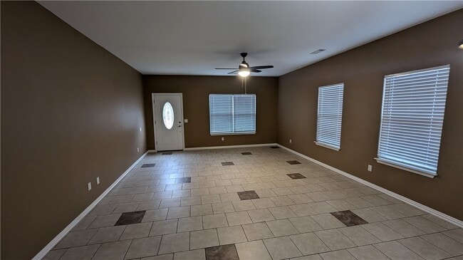 Building Photo - 1202 Christian Ave