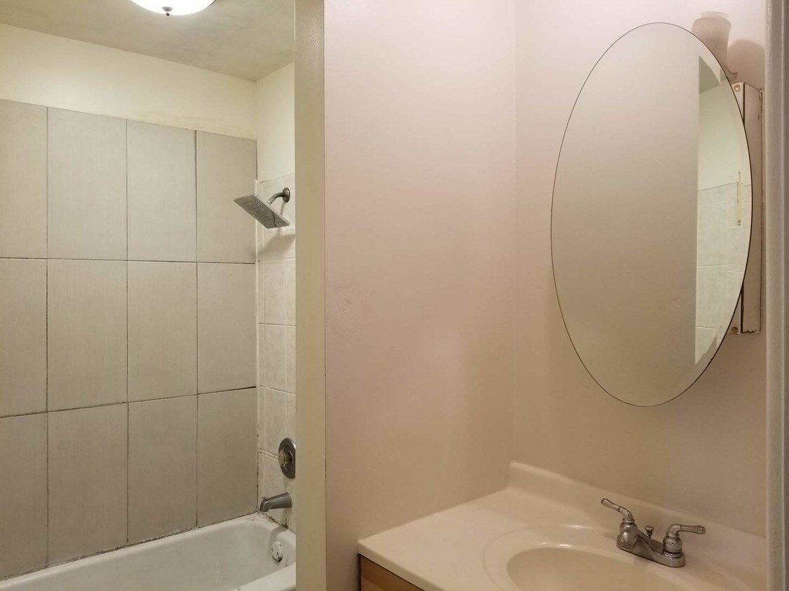 Foto principal - 121 Boardwalk St