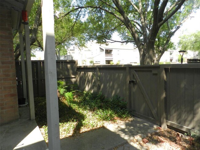 Foto del edificio - 1653 Prairie Mark Ln