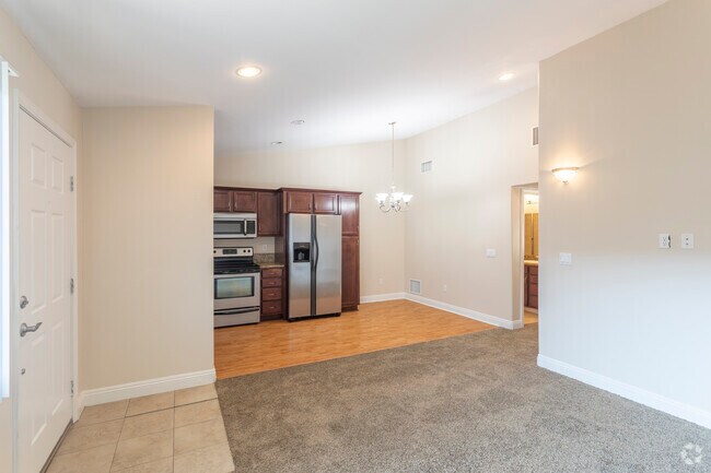 2HAB, 2BA - 895 ft² - El Palacio *$500 Off*