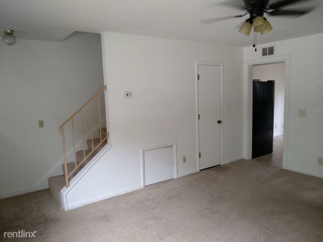 Building Photo - 2 br, 2 bath Townhome - 1608 Devonwood Drive