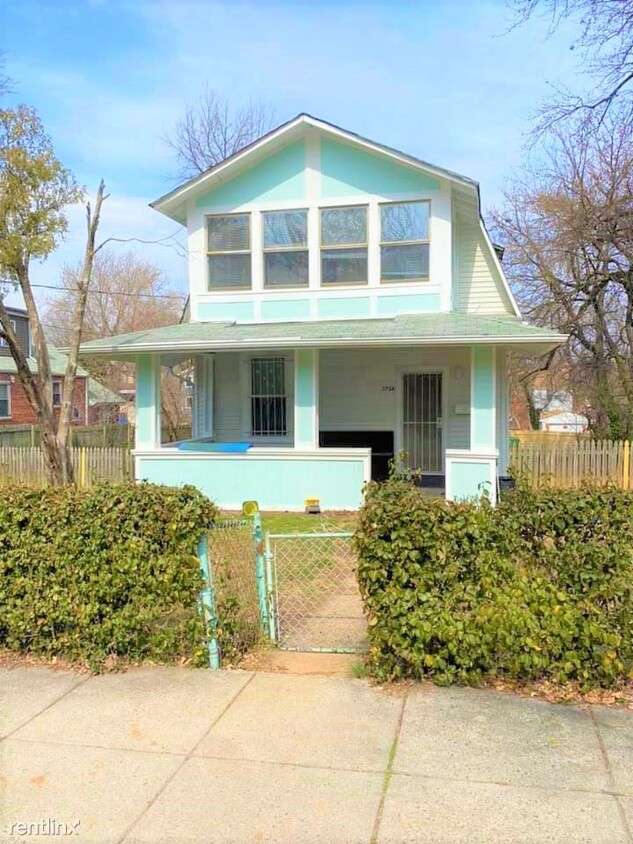 Primary Photo - 3 br, 2.5 bath House - 1728 Evarts St NE