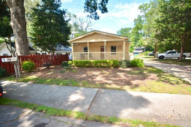 Building Photo - 1385 Elizabeth Ln